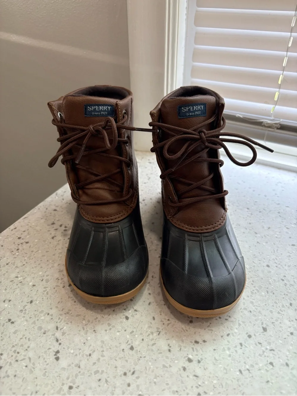 Sperry port duck